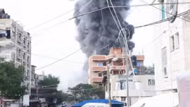 Truyền hình trực tiếp bắt trọn cảnh Israel không kích gần bệnh viện ở Gaza