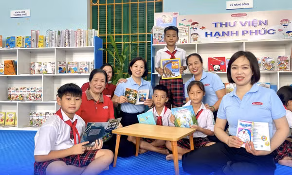 Mang ‘Thư viện Hạnh phúc’ tới với trẻ em vùng cao 