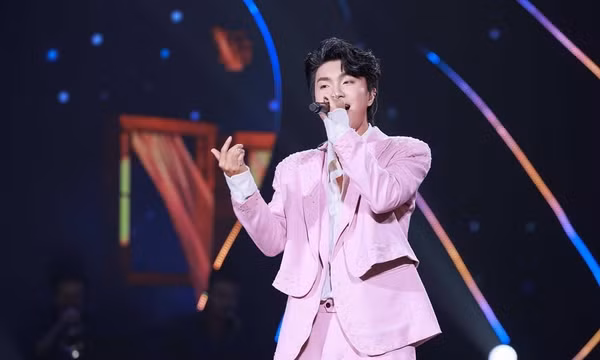 Kim Jae Bin- chàng ca sĩ mang 2 dòng máu Việt Hàn gây ấn tượng tại Sao Mai