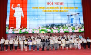 Bình Dương tuyên dương 600 lao động giỏi, lao động sáng tạo 