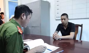 Bắt khẩn cấp đối tượng hành hung bác sỹ Bệnh viện Thể thao