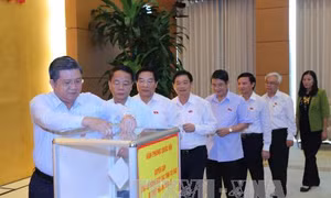 Tiếp nhận thêm 1,59 tỷ đồng ủng hộ đồng bào vùng lũ