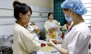 Yêu cầu Bệnh viện Nhi Trung ương làm rõ thông tin 'viện phí giá cao'