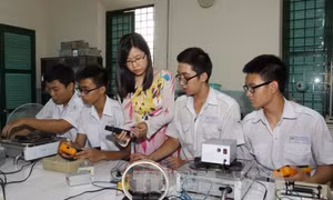 Áp lực trong năm học mới tại TP. Hồ Chí Minh - Bài 3: Đảm bảo đội ngũ giáo viên cả về lượng và chất 
