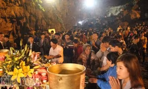 Hà Nội vẫn còn những “hạt sạn” trong lễ hội