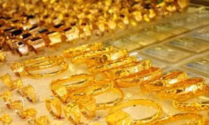 Giá vàng neo ở mức thấp, nhà đầu tư nghe ngóng tín hiệu từ FED