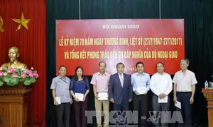Bộ Ngoại giao gặp mặt các đối tượng chính sách