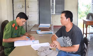 Cần làm rõ vụ hành hung nhà báo tác nghiệp tại Thạnh Hóa, Long An 