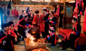 Tháng ‘Sắc màu các dân tộc Việt Nam’ tại Làng văn hóa