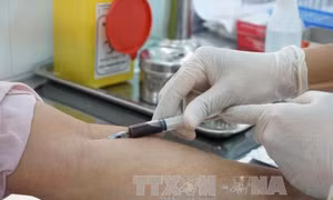 Gia tăng đồng tính nam nhiễm HIV 