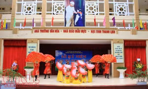 Những hình ảnh ấn tượng về lễ kỷ niệm ngày Nhà giáo Việt Nam 20/11