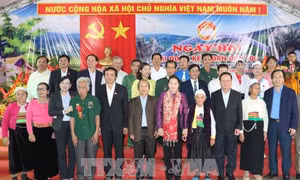 Chủ tịch Quốc hội dự Ngày hội Đại đoàn kết toàn dân tộc tại tỉnh Hòa Bình