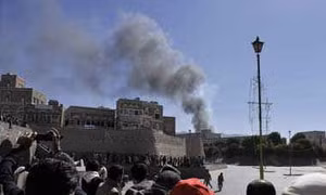 Liên quân Arab không kích chợ Yemen, 25 dân thường chết