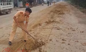 Hình ảnh đẹp của các chiến sĩ cảnh sát giao thông huyện Nho Quan