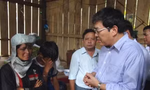  Thăm hỏi gia đình 7 nạn nhân thương vong do cưa đầu đạn ở Khánh Hòa