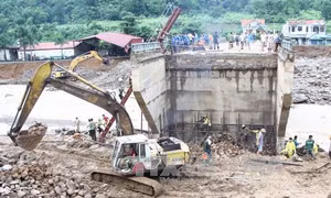 Sơn La gấp rút thi công lại tuyến tỉnh lộ 109 bị lũ quét 