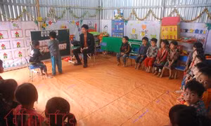 Chuyện về những thầy giáo mầm non cắm bản