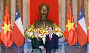 Chủ tịch nước Trần Đại Quang tiếp đón Tổng thống Chile Michelle Bachelet
