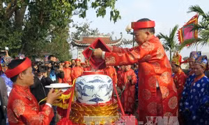 Lễ rước nước, tế cá tại hội đền Trần Nam Định 2017
