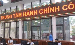 Hướng dẫn cụ thể về xét nâng bậc lương trước thời hạn khi nghỉ hưu trước tuổi do sắp xếp bộ máy