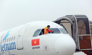 Những ‘chú ong thợ’ thầm lặng sau mỗi chuyến bay 