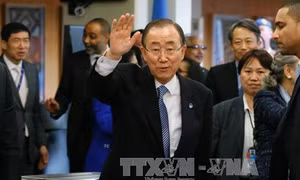 Về Hàn Quốc, ông Ban Ki-moon vẫn chưa quyết định tương lai chính trị
