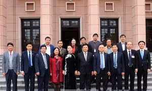 Chủ tịch Quốc hội thăm Học viện Chính trị Quốc gia Hồ Chí Minh 