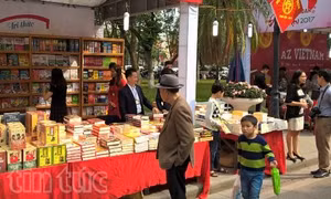 Hơn 250.000 bản sách được bán tại Phố sách xuân Đinh Dậu 2017