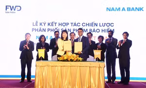 FWD và Nam Á Bank ký kết hợp tác độc quyền phân phối bảo hiểm