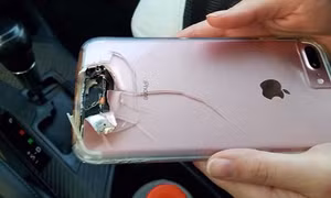 Chiếc iPhone đỡ đạn, cứu mạng nữ chủ nhân trong vụ xả súng đẫm máu Las Vegas