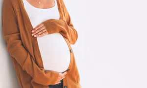 Mỹ chào đón em bé đầu tiên ra đời từ mẹ được ghép tử cung
