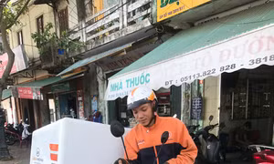Lazada thí điểm giao hàng bằng xe điện vì môi trường 