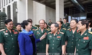Chủ tịch Quốc hội gặp mặt cựu chiến binh Quân đoàn 2 