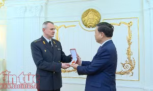 Bộ trưởng Tô Lâm dự Lễ kỷ niệm 100 năm thành lập Cảnh sát Belarus