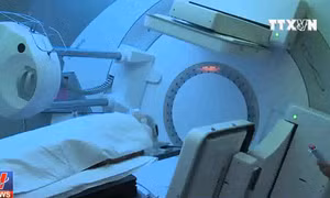 86% ca ung thư phổi sống sau 3 năm xạ trị bằng proton