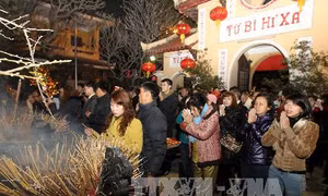Chọn tuổi xông nhà năm Đinh Dậu