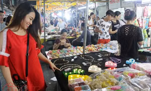 Du lịch kinh tế đêm Hà Nội vẫn mang tính tự phát