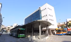 Hà Nội thay một loạt xe buýt mới hai tuyến 60A và 61 