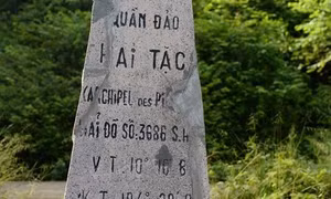 Cột mốc chủ quyền - niềm tự hào của người dân xã đảo Tiên Hải 