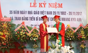 Trường Đại học Đà Lạt Trao trao tặng bằng Tiến sỹ danh dự cho nguyên Thủ tướng Hàn Quốc 