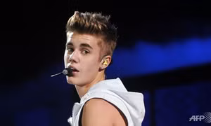 Justin Bieber phá kỷ lục của Beatles trên Billboard Hot 100