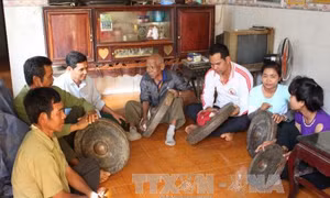 Bảo tồn, phát huy giá trị văn hóa cồng chiêng của đồng bào S’tiêng 
