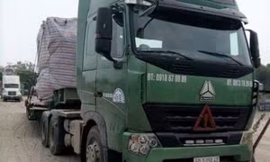 Xử lý nghiêm xe chuyển hàng siêu trường, siêu trọng vi phạm