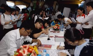 Chính phủ ban hành chính sách thu hút, tạo nguồn cán bộ