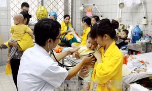 Bộ Y tế nói gì trước trào lưu phản đối vắc xin?