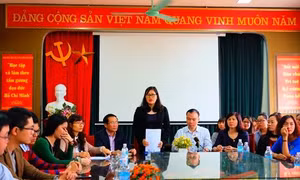 Công bố quyết định cách chức Hiệu trưởng, Hiệu phó trường Nam Trung Yên