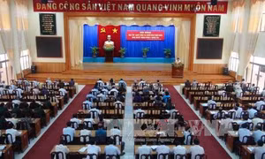 Bộ Chính trị chỉ đạo kiểm điểm tự phê bình và phê bình gắn với thực hiện Nghị quyết Trung ương 4 khóa XII 