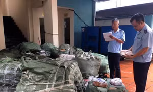 Bắt giữ nhiều vụ vận chuyển hàng hóa nhập lậu 