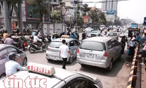 Xác minh thông tin taxi độc quyền tại bệnh viện 'chặt chém' người dân 