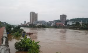 Cảnh báo mưa lớn diện rộng, có đợt lũ tại các sông